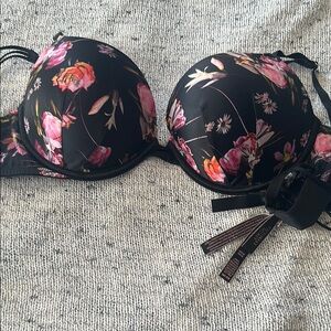 Victoria's Secret Black Floral Bra